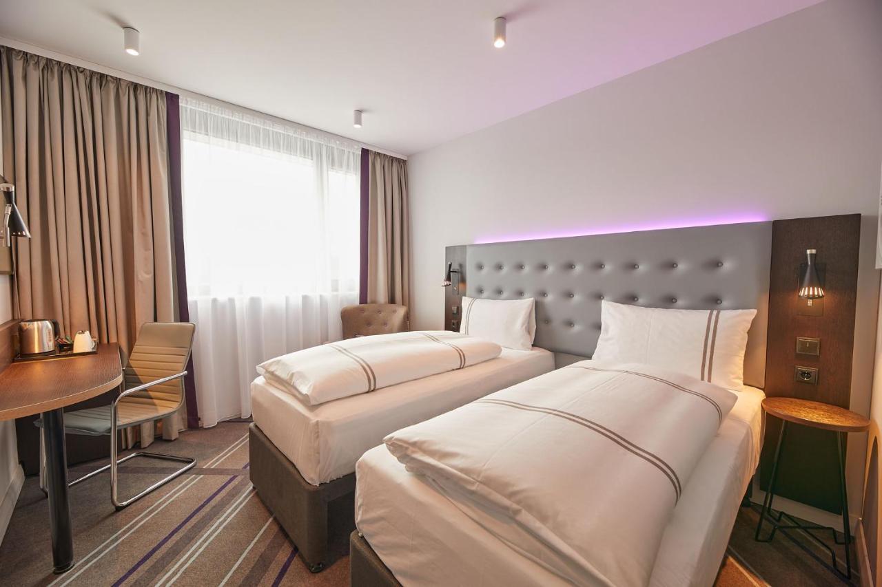 Premier Inn Karlsruhe City Am Wasserturm Εξωτερικό φωτογραφία